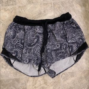 Size 6 Lululemon 2.5” Shorts